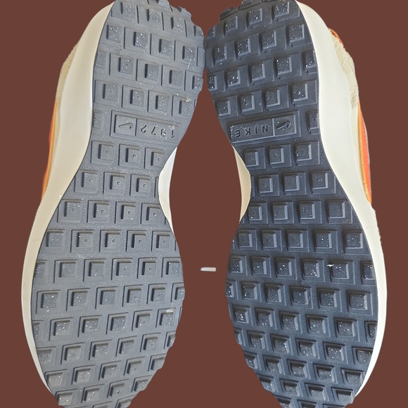 Nike Waffle Debut Vintage Muslin Orange - Picture 10 of 11